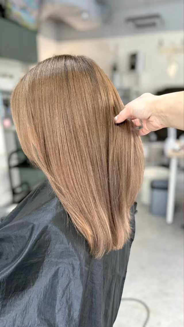 Koloryzacja: karmelowy blond